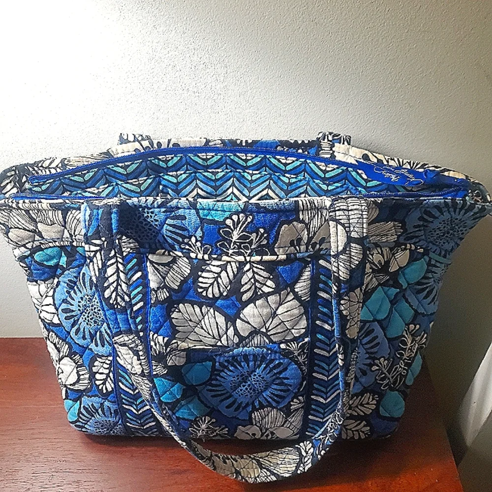 Vera Bradley Tote